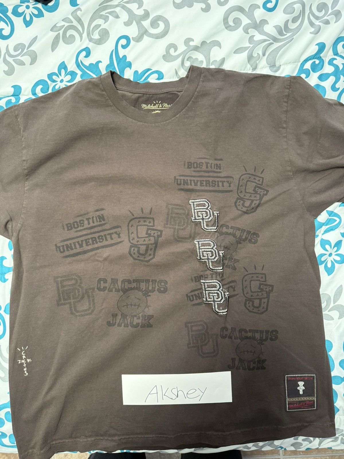 Mitchell & Ness × Travis Scott Cactus Jack X Boston University Seal Shirt Size US XL / EU 56 / 4 - 1 Thumbnail