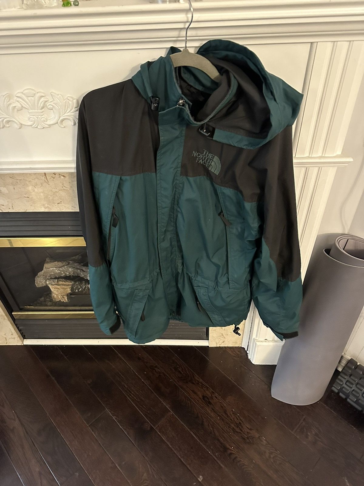 image of Vintage NWOT The North Face Jacket in Green, Men's (Size Medium)