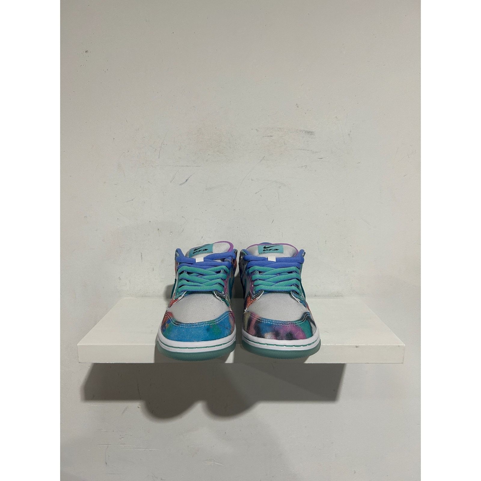 Nike NIKE SB DUNK LOW FUTURA LABORATORIES BLEACHED AQUA SZ 5 NEW Size US 5 / EU 37 - 3 Thumbnail