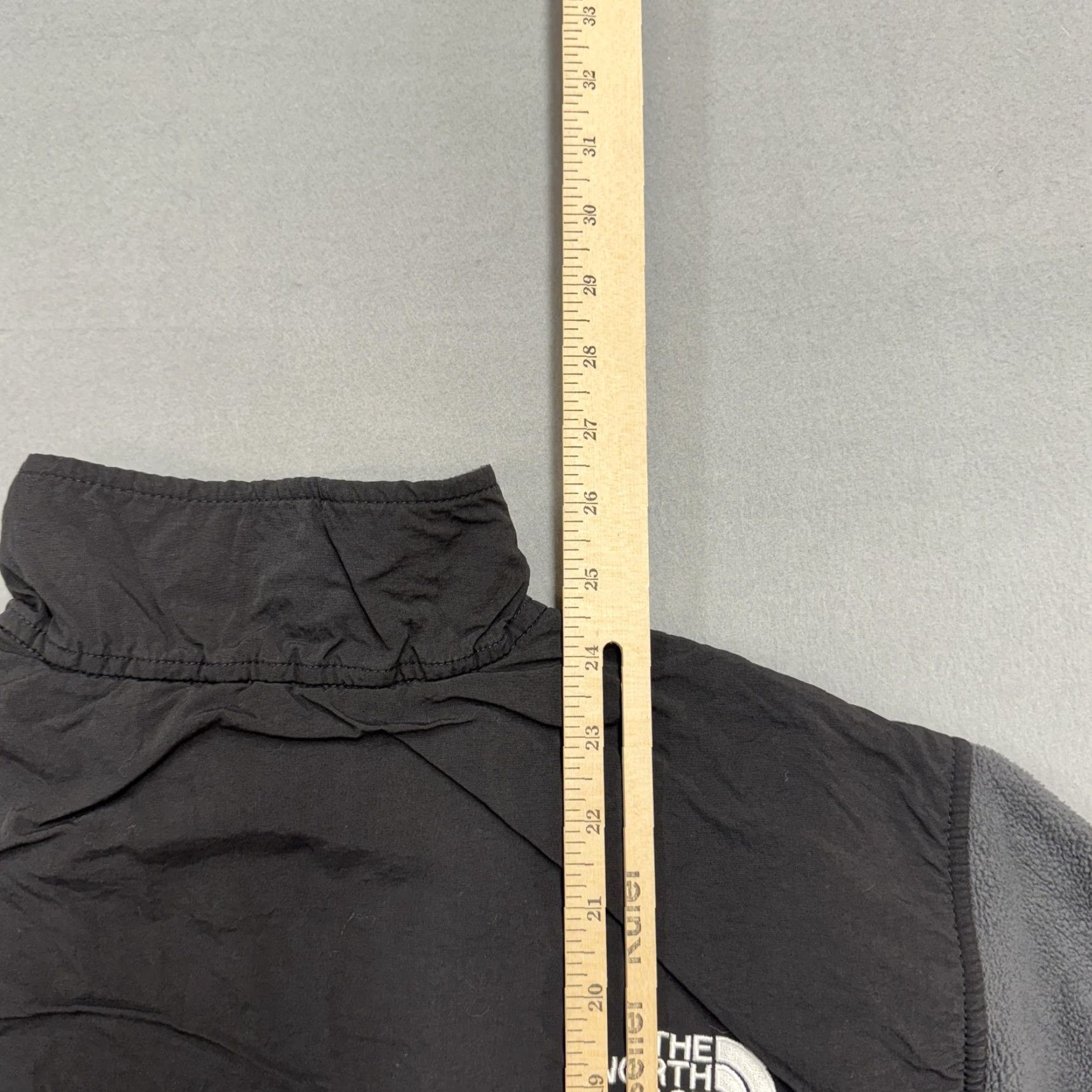 The North Face The North Face Jacket Mens Medium Gray Black Fleece Full Zip Outdoor Hiking Size US M / EU 48-50 / 2 - 6 Thumbnail