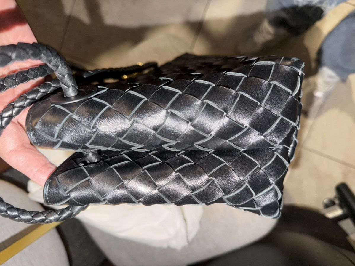 Bottega Veneta Bottega Veneta Andiamo East/West GHW Size ONE SIZE - 10 Thumbnail