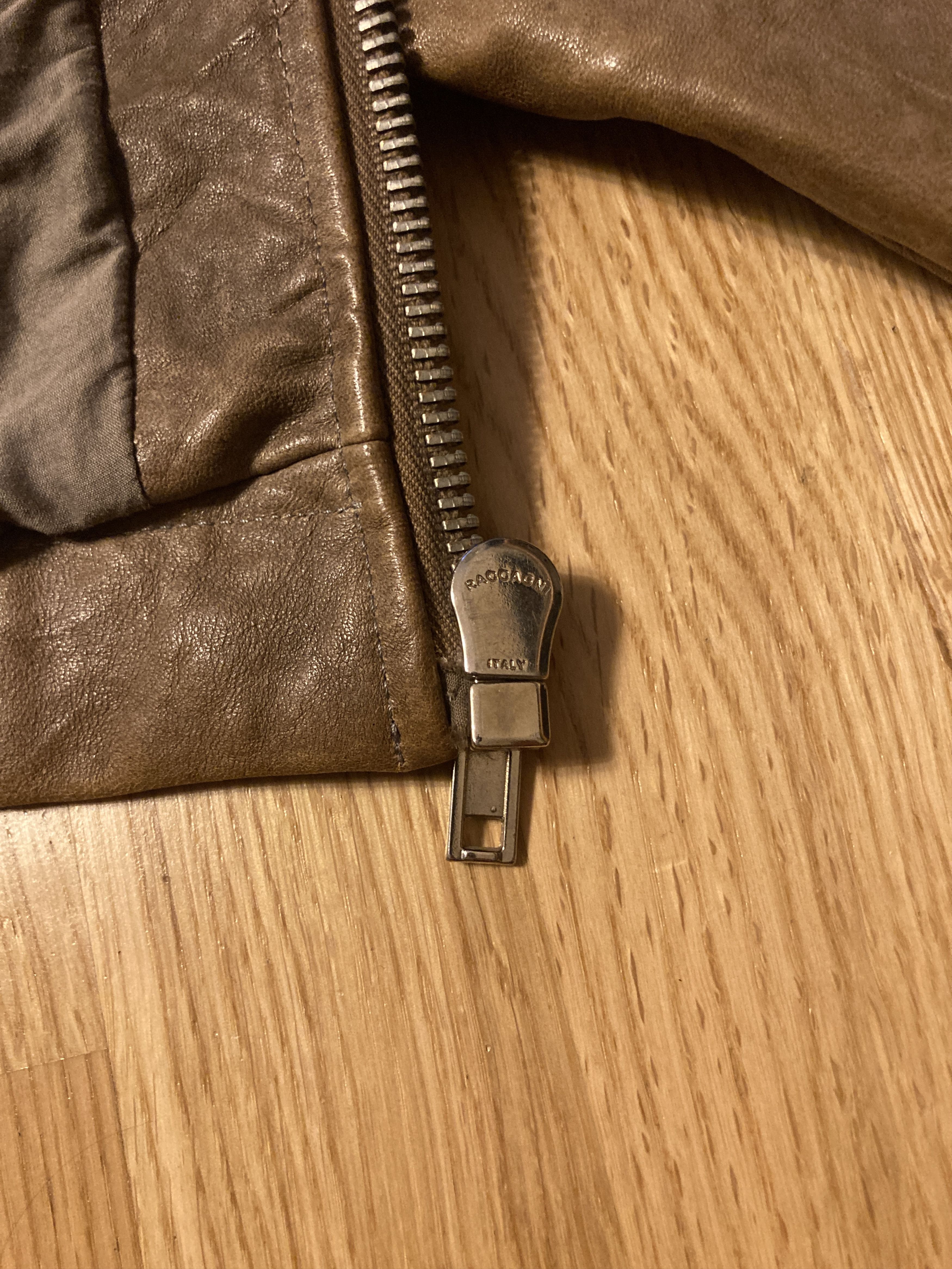 Rick Owens F/W 09 “CRUST” Hammered Lamb Mollino Leather Jacket Dust L Size US L / EU 52-54 / 3 - 15 Thumbnail