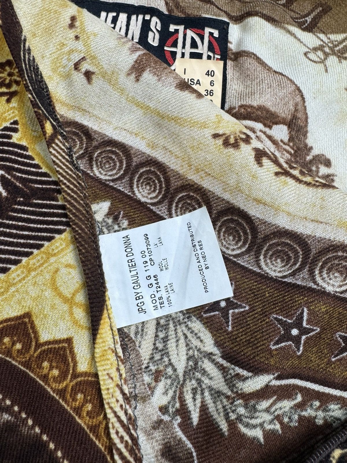 Jean Paul Gaultier Jean Paul Gaultier Vintage Mesh Indian Printed Skirt Size 40 Size 27" / US 4 / IT 40 - 3 Thumbnail