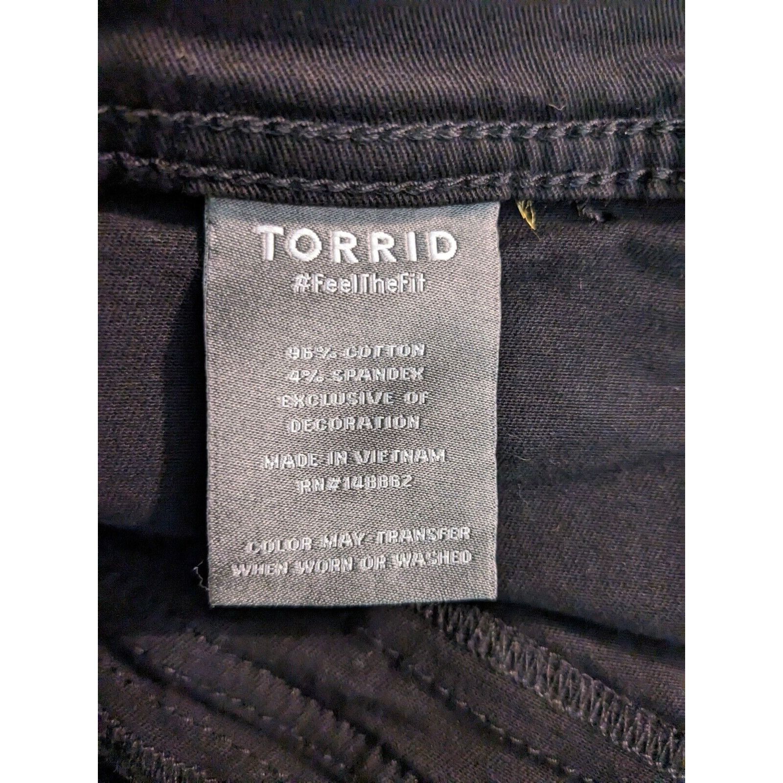 Torrid Torrid Black Capri 4 Pocket Pants Buttoned 1 Inch Cuff Sz 28 Size 42" / US 20 - 5 Thumbnail