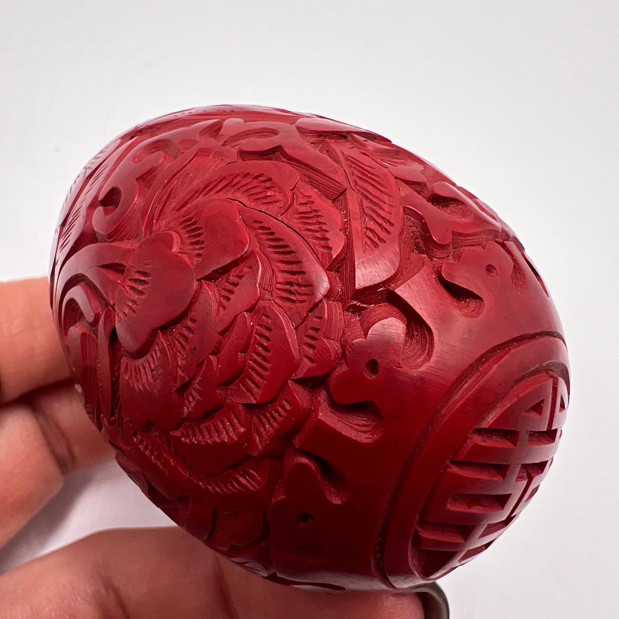 Vintage Vintage Chinese Red Carved Wooden Egg Cinnabar Style Floral Size ONE SIZE - 5 Thumbnail