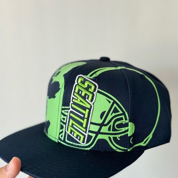 NFL NEW SEATTLE SEAHAWKS NFL FAN FLAT BILL SNAPBACK HAT Size ONE SIZE - 6 Thumbnail