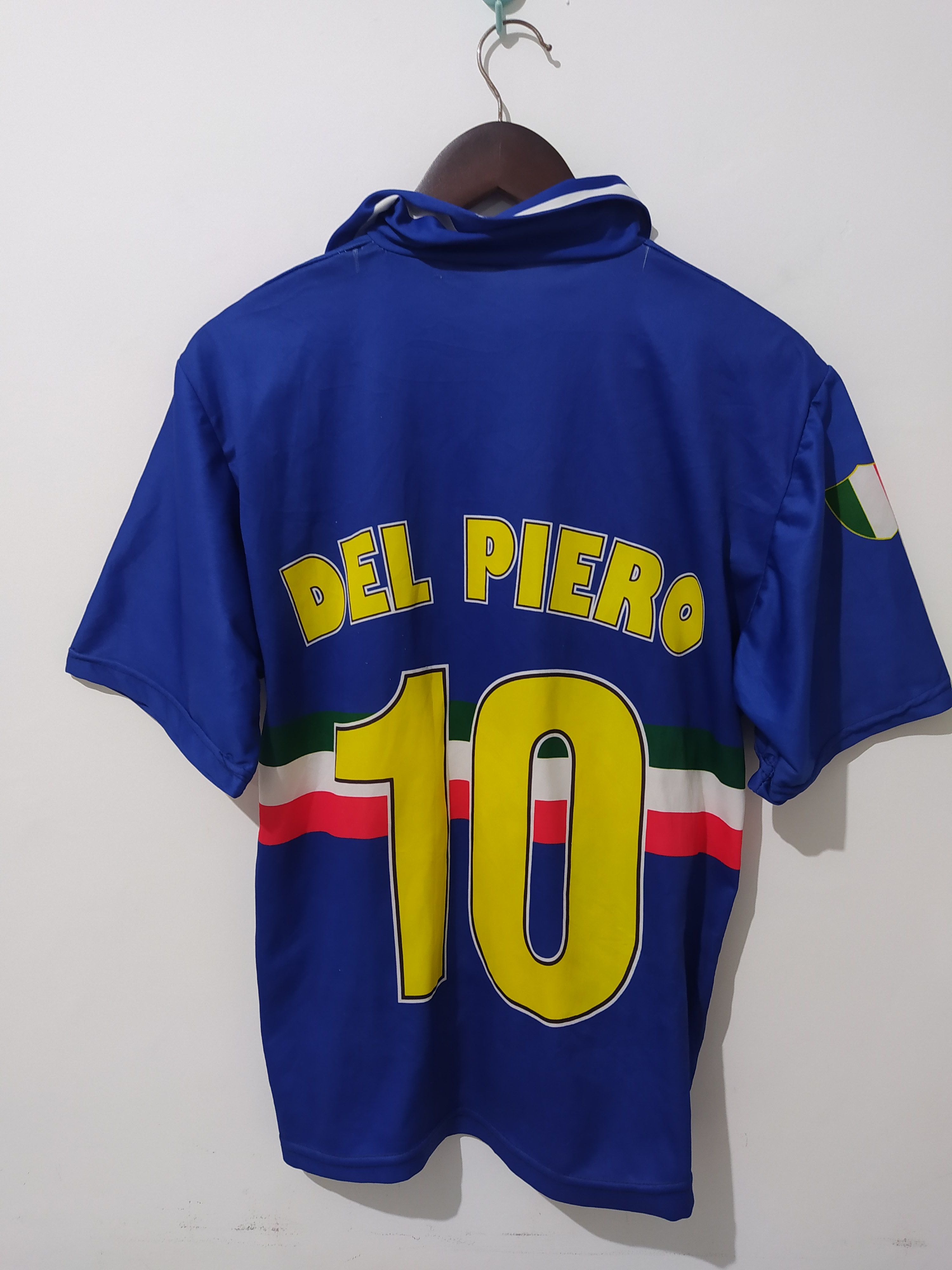 Vintage Del piero soccer jersey Size US M / EU 48-50 / 2 - 4 Thumbnail