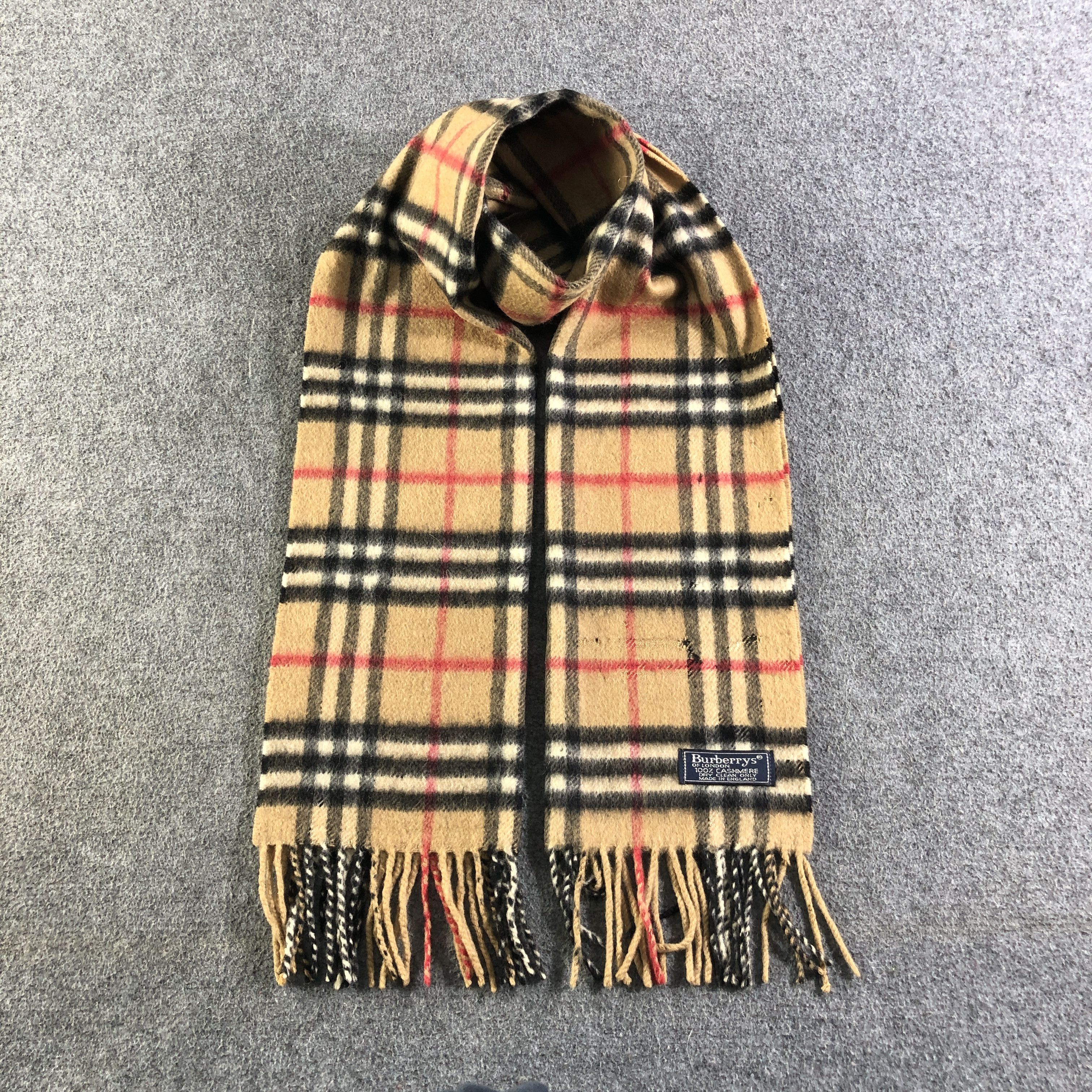 Burberry Burberrys Nova Check Tan Cashmere Scarf Muffler V2615 Size ONE SIZE - 1 Thumbnail