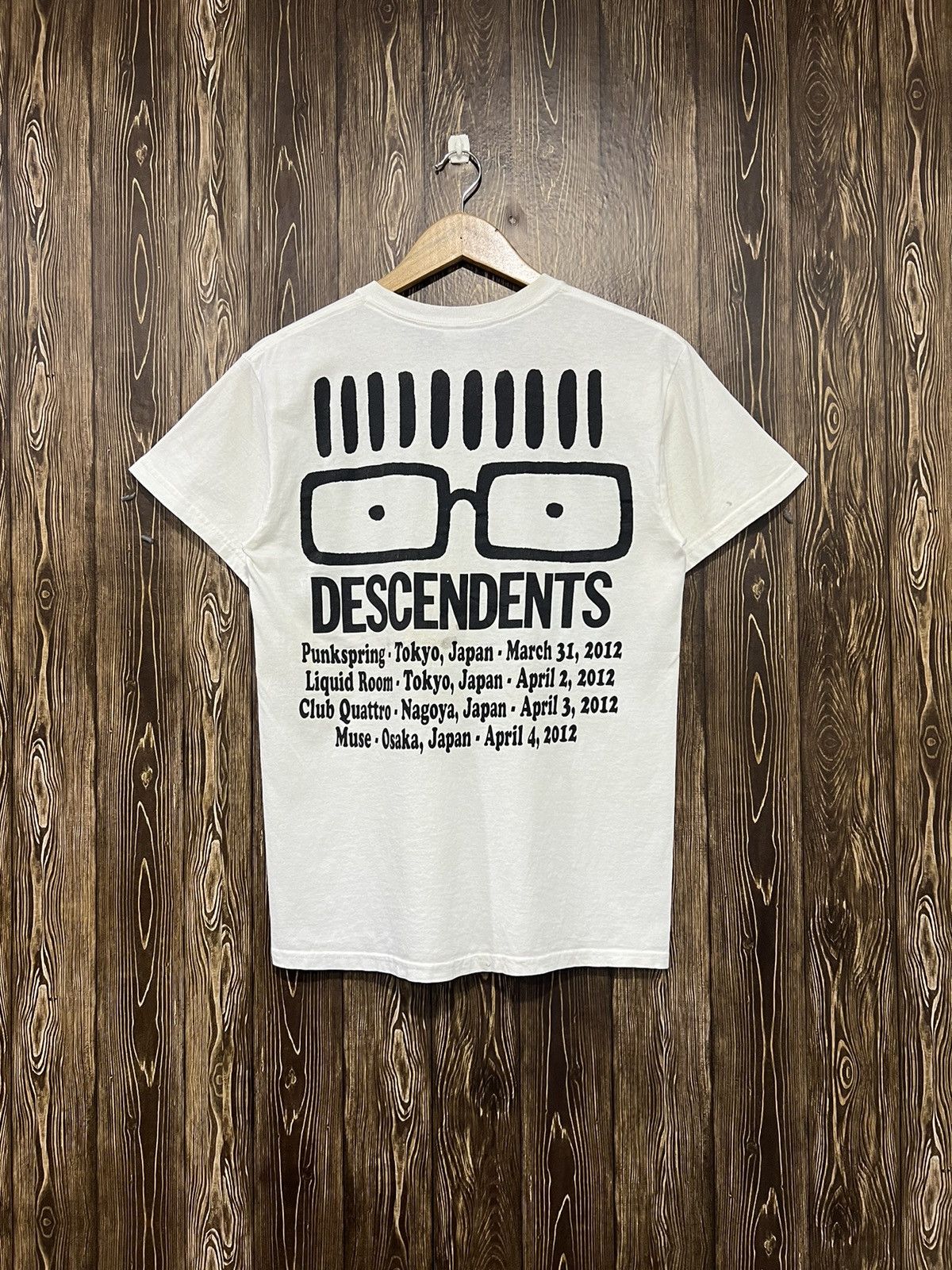 Band Tees × Vintage Vintage Y2K Descendents Band Tour Tshirt Size US S / EU 44-46 / 1 - 7 Thumbnail
