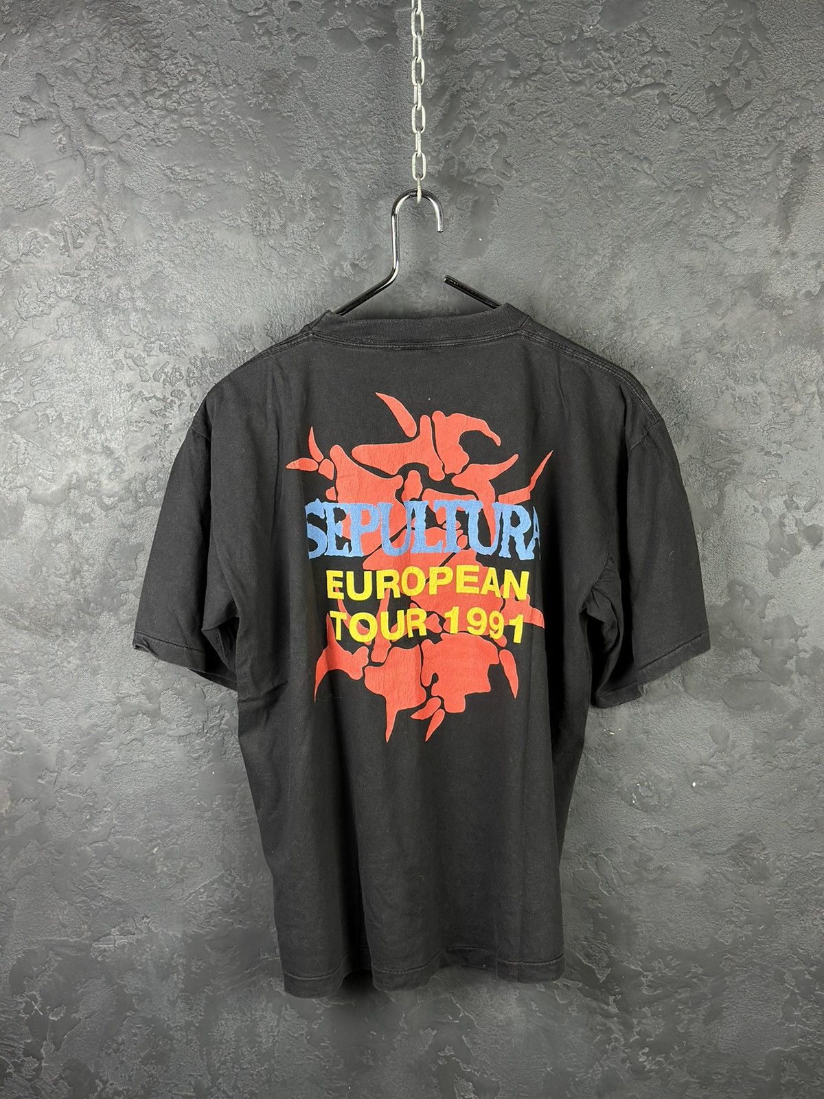 Band Tees Vintage rare Sepultura 1992 European Tour t-shirt Size US M / EU 48-50 / 2 - 4 Thumbnail