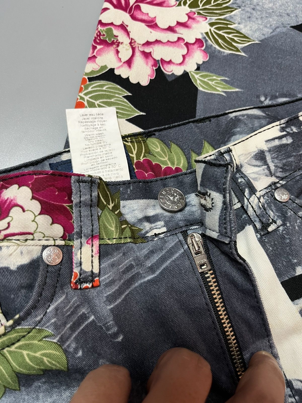 Kenzo Kenzo archived Graphic print trouser Size 26" / US 2 / IT 38 - 8 Thumbnail
