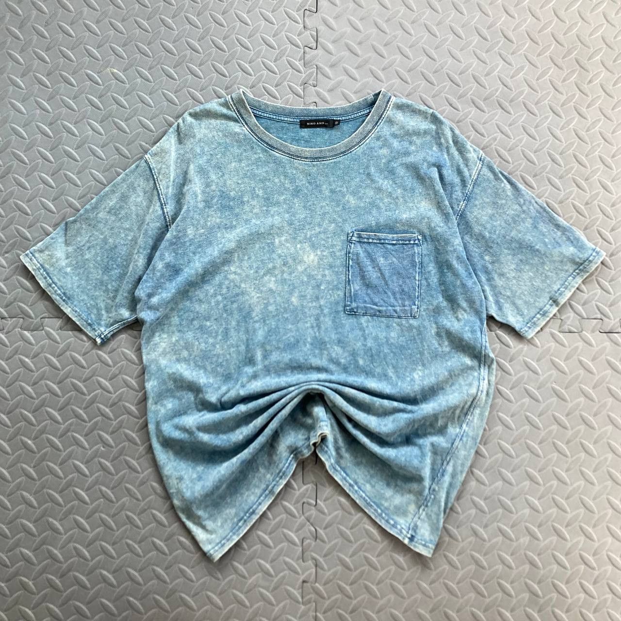 Other Niko and … - Acid Wash Pocket Tee Size US XL / EU 56 / 4 - 1 Thumbnail