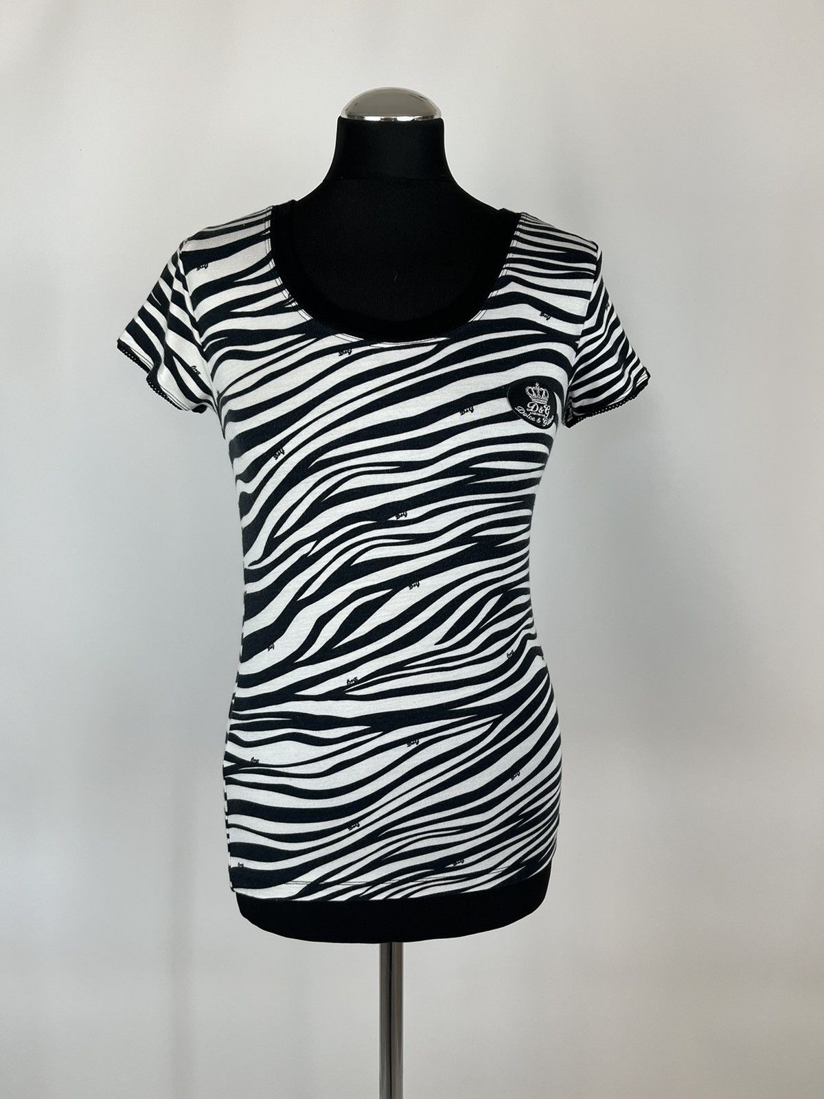 Designer × Dolce & Gabbana Dolche Gabbana Women Monogram Tshirt Size S (0358) Size S / US 4 / IT 40 - 1 Thumbnail