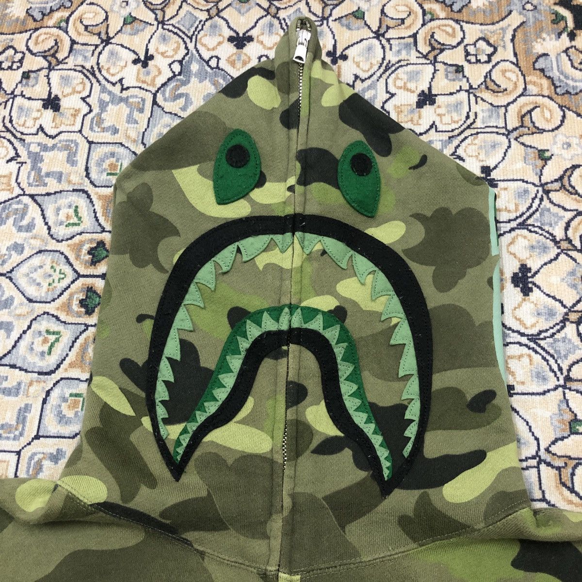 Bape Gradation Camo Shark Full Zip Hoodie Size US L / EU 52-54 / 3 - 3 Thumbnail