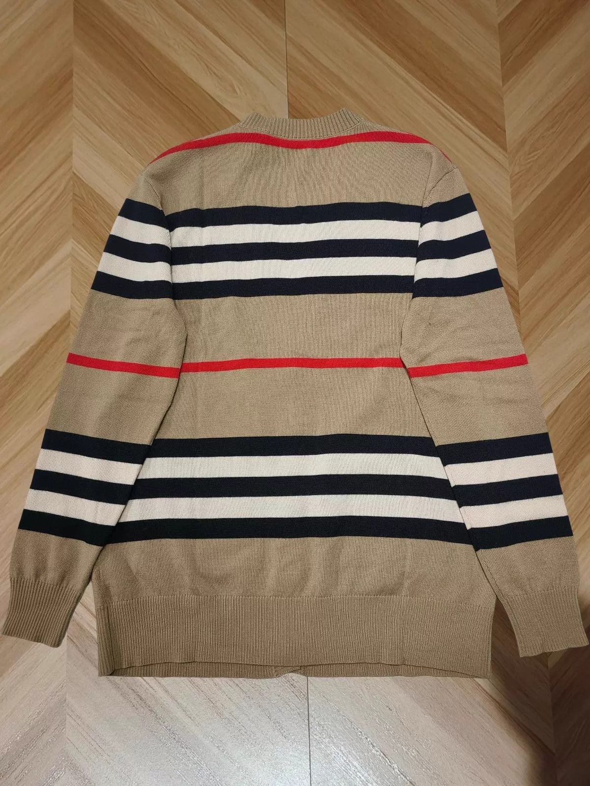 Burberry Burberry 99 New Check Cardigan S Authentic Size S / US 4 / IT 40 - 2 Thumbnail