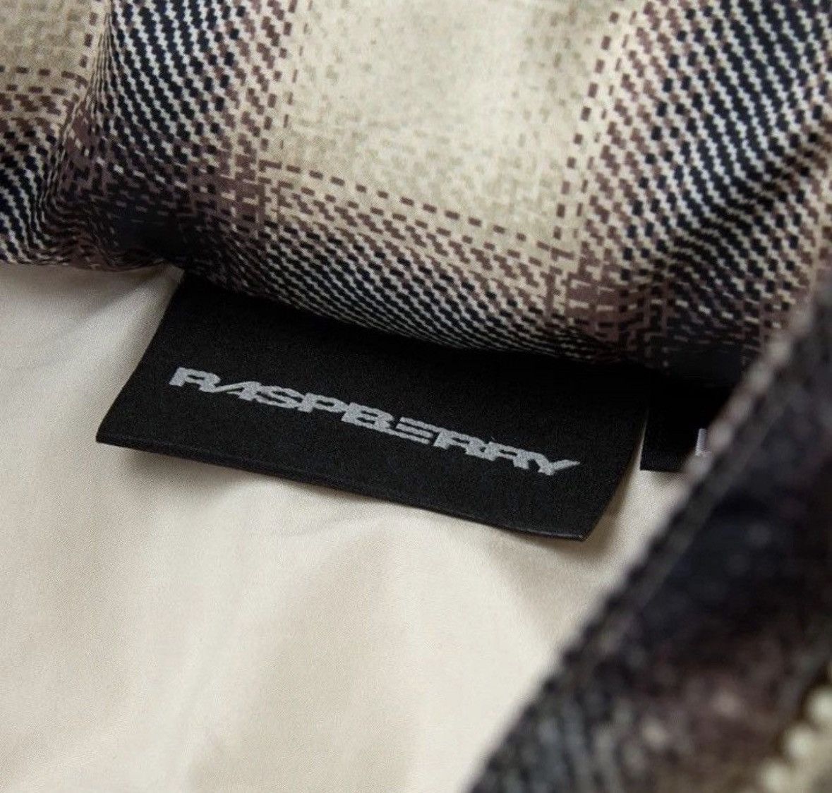 The GV Gallery The GV Gallery Plaid Puffer Jacket Size US L / EU 52-54 / 3 - 7 Thumbnail