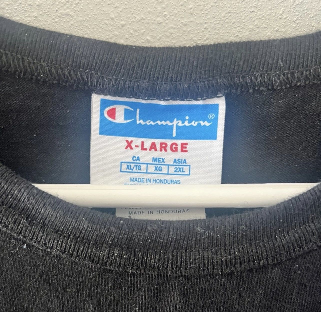Champion Champion Men’s Embroidered T-Shirt Sz XL Size US L / EU 52-54 / 3 - 3 Thumbnail