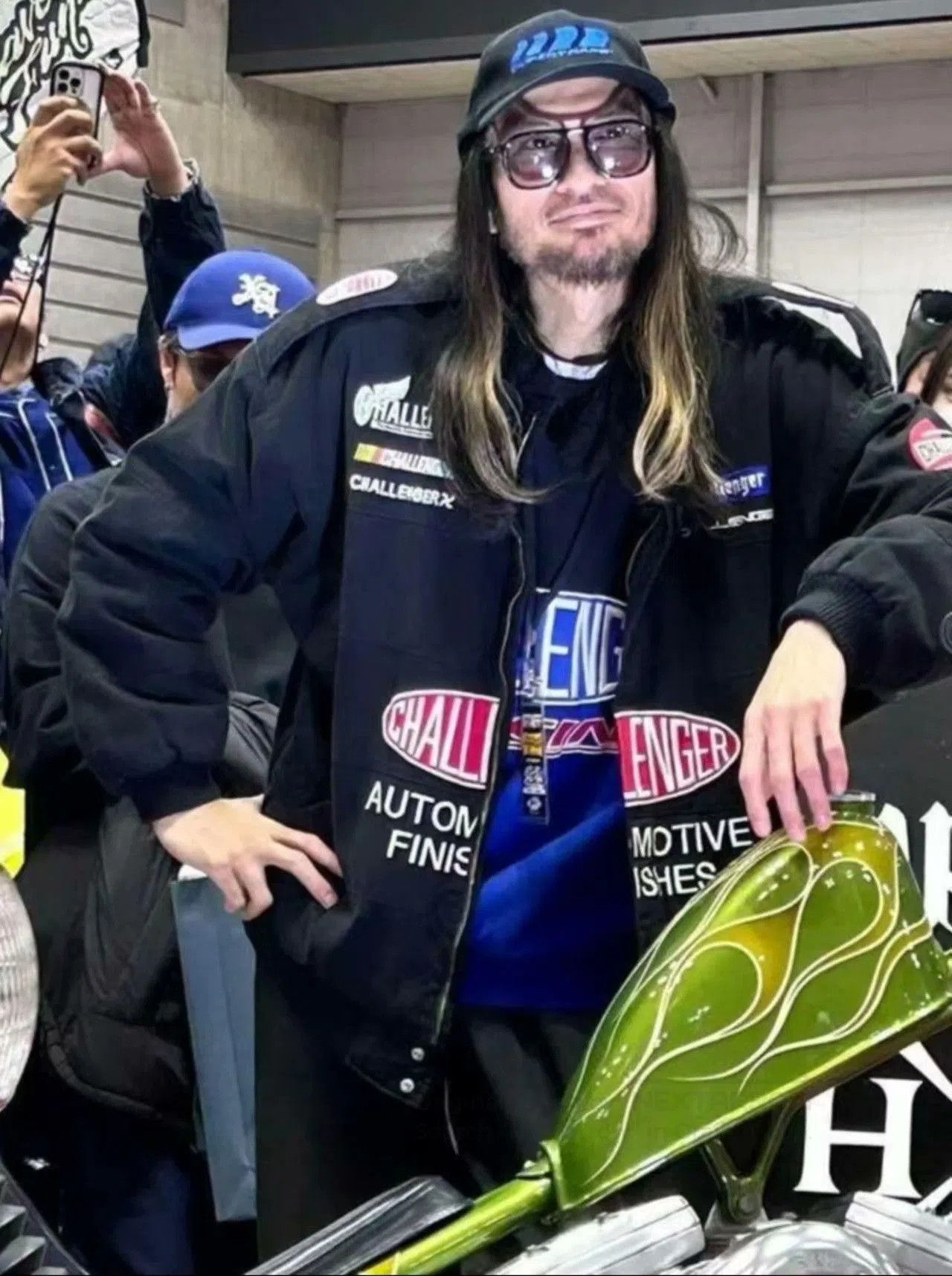 Other Challenger Vintage Motorcycle Hoodie. Size US XL / EU 56 / 4 - 6 Thumbnail