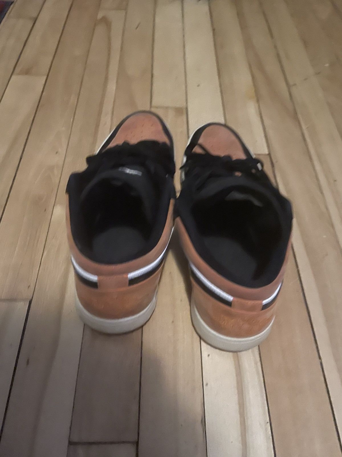 Jordan Brand Jordan 1 Low Shattered Backboard Size US 10.5 / EU 43-44 - 3 Thumbnail