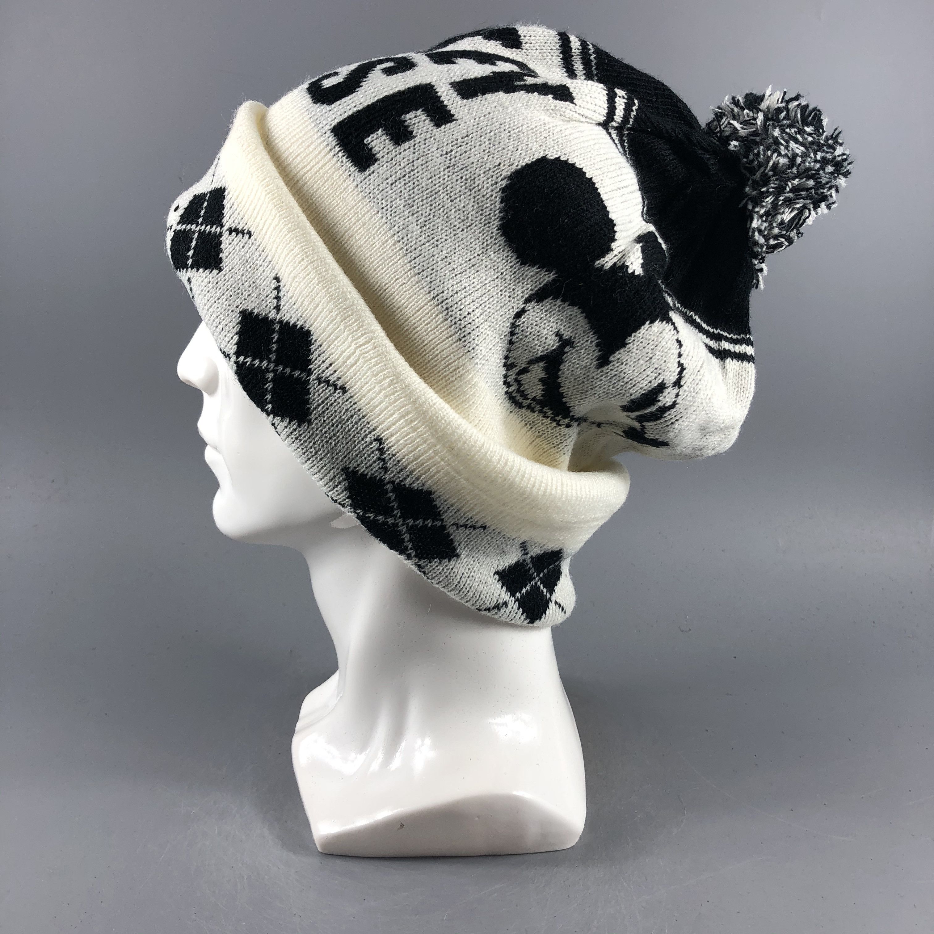 Mickey Mouse × Vintage Mickey Mouse Beanie Snow Hat Snow Cap -D142 Size ONE SIZE - 1 Thumbnail