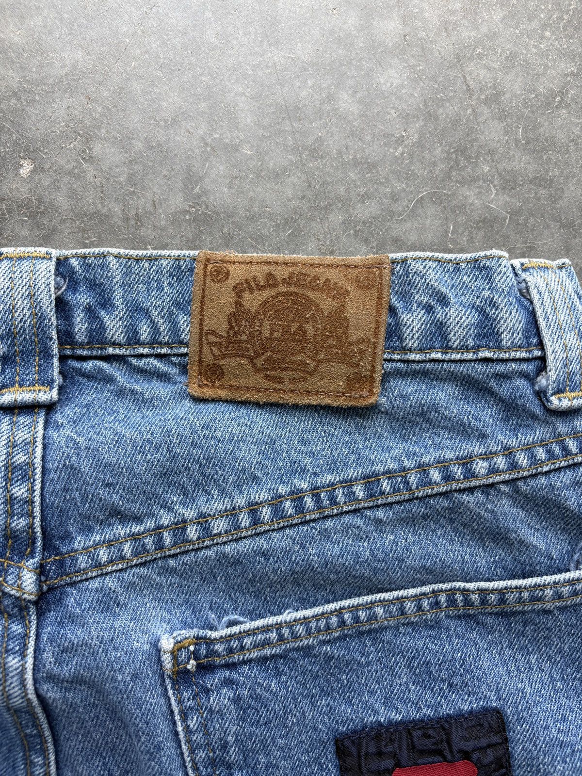 Vintage Vintage 90s Fila Baggy Denim Jeans Size US 34 / EU 50 - 3 Thumbnail