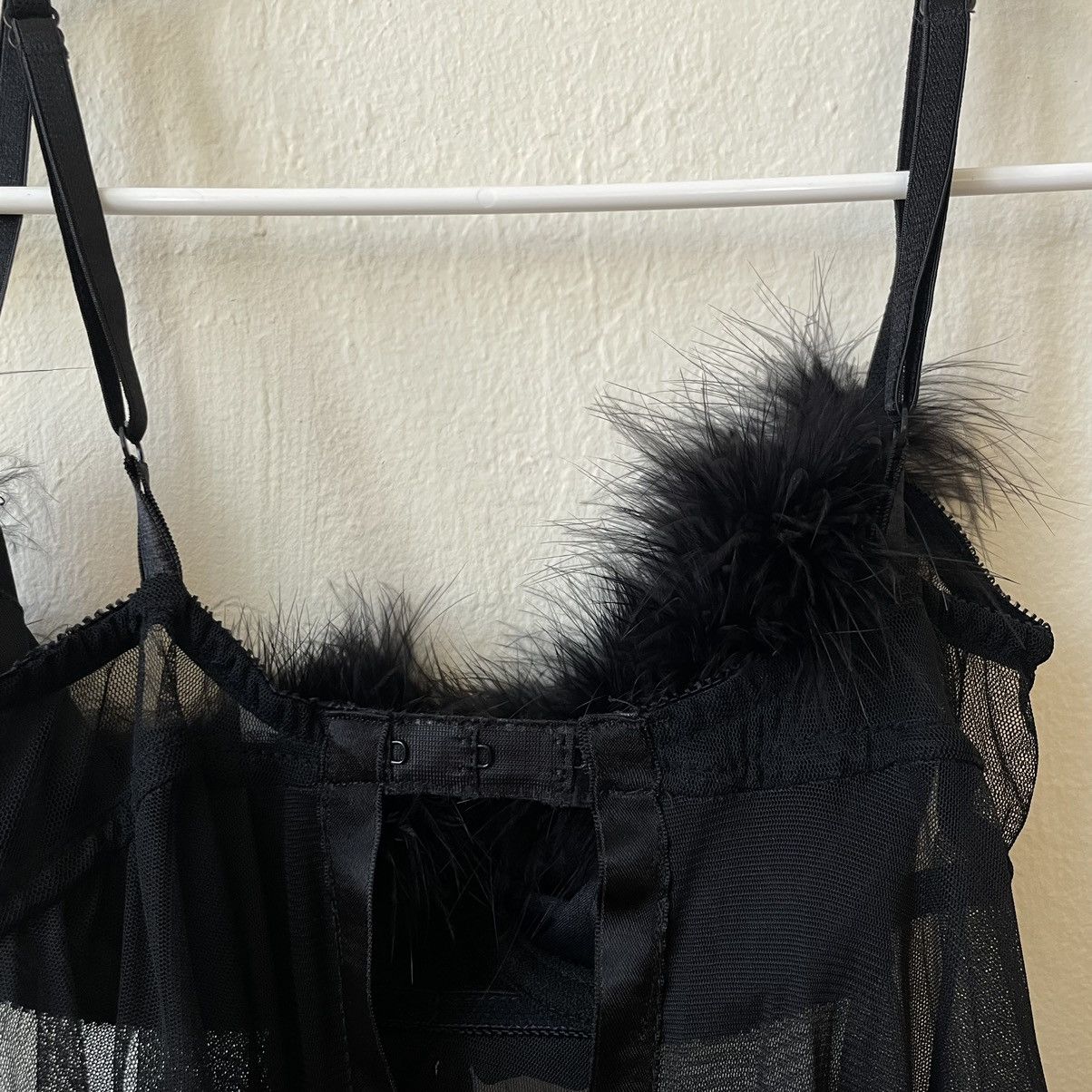 Victoria's Secret rare 90s Victoria’s Secret black marabou fur babydoll top Size ONE SIZE - 7 Thumbnail