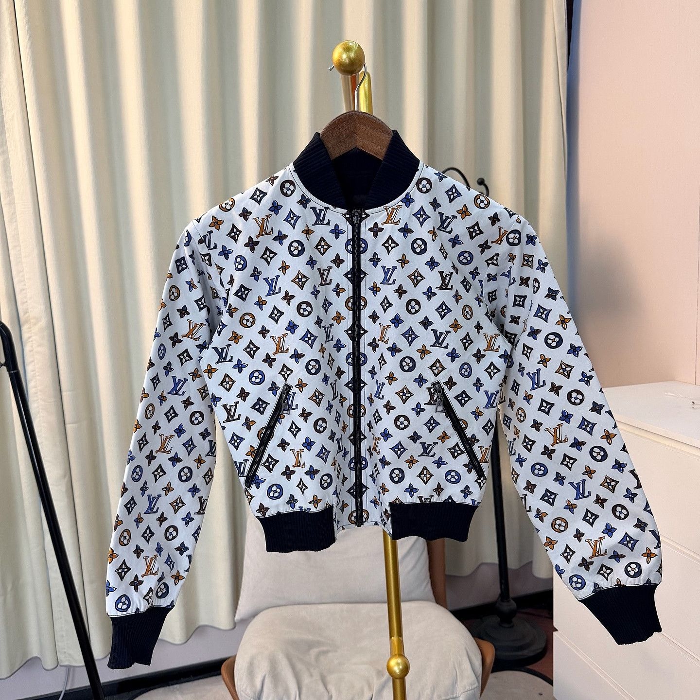 Louis Vuitton Louis Vuitton Monogram Jacket Size 34 Size XS / US 0-2 / IT 36-38 - 1 Thumbnail