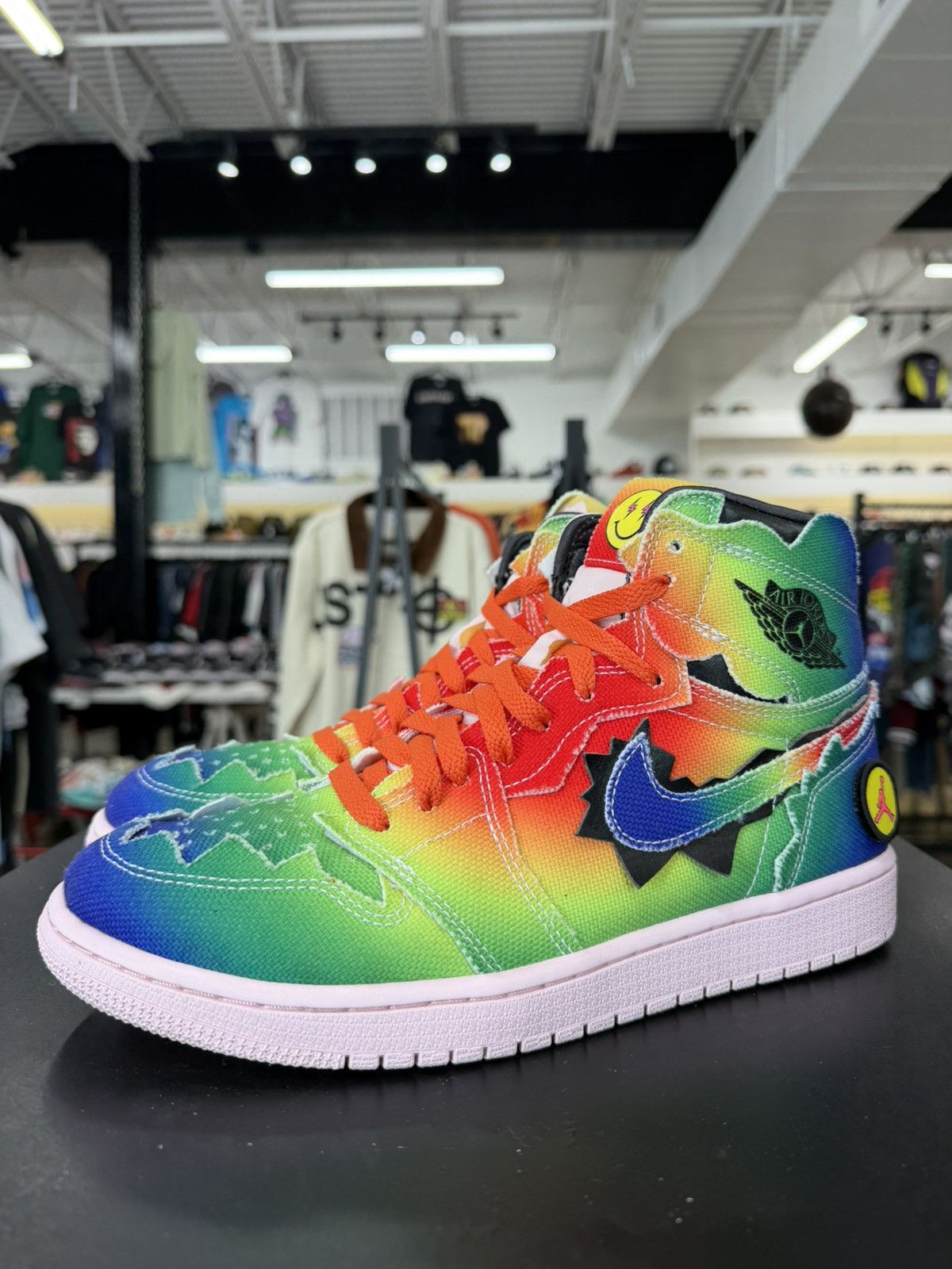 J Balvin × Jordan Brand Jordan 1 J Balvin Size 9 (2020) Size US 9 / EU 42 - 1 Thumbnail