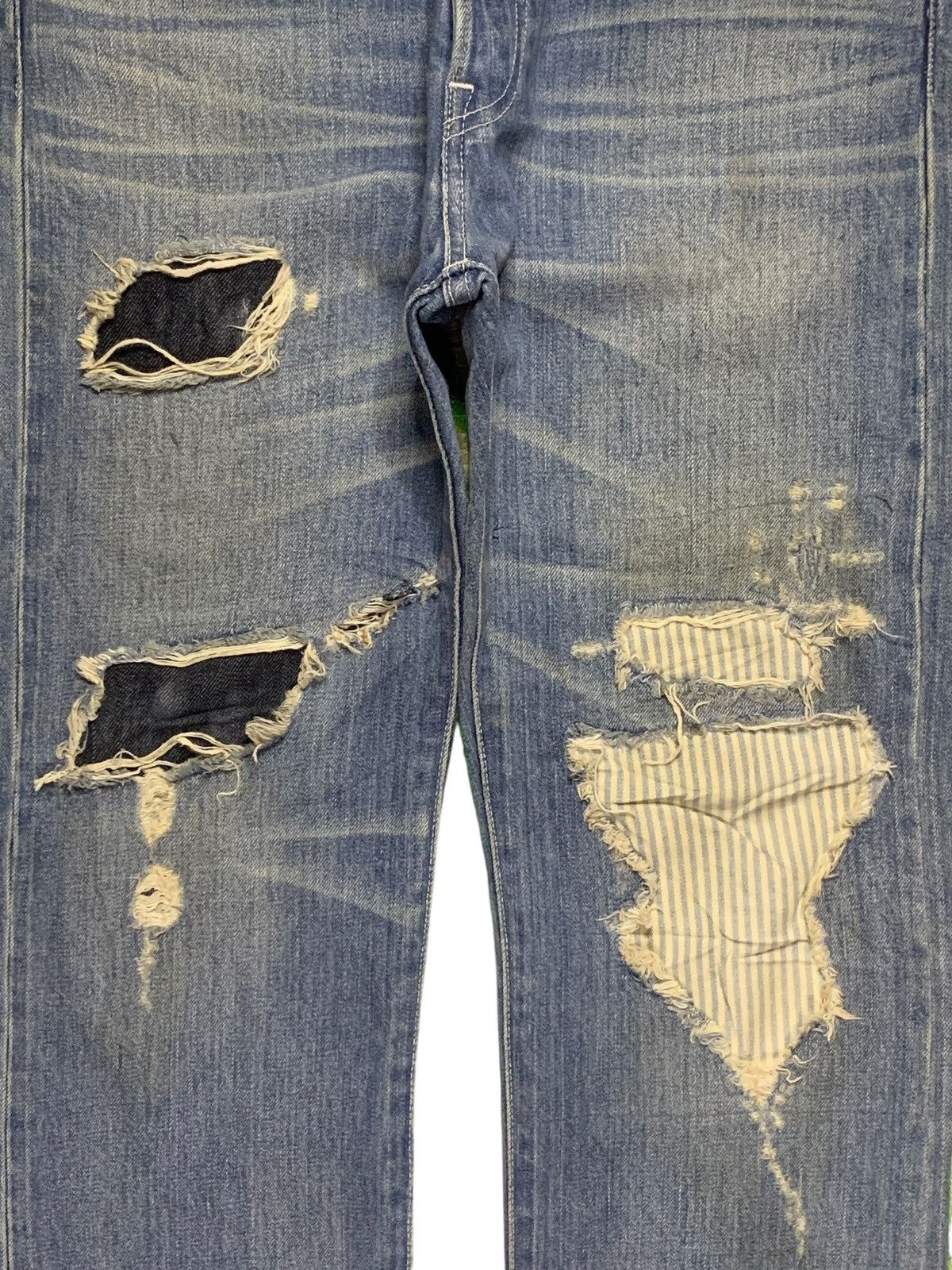 Levi's Vintage 90s Levis 501 Distressed Patched Loose Jeans Size US 31 - 5 Thumbnail