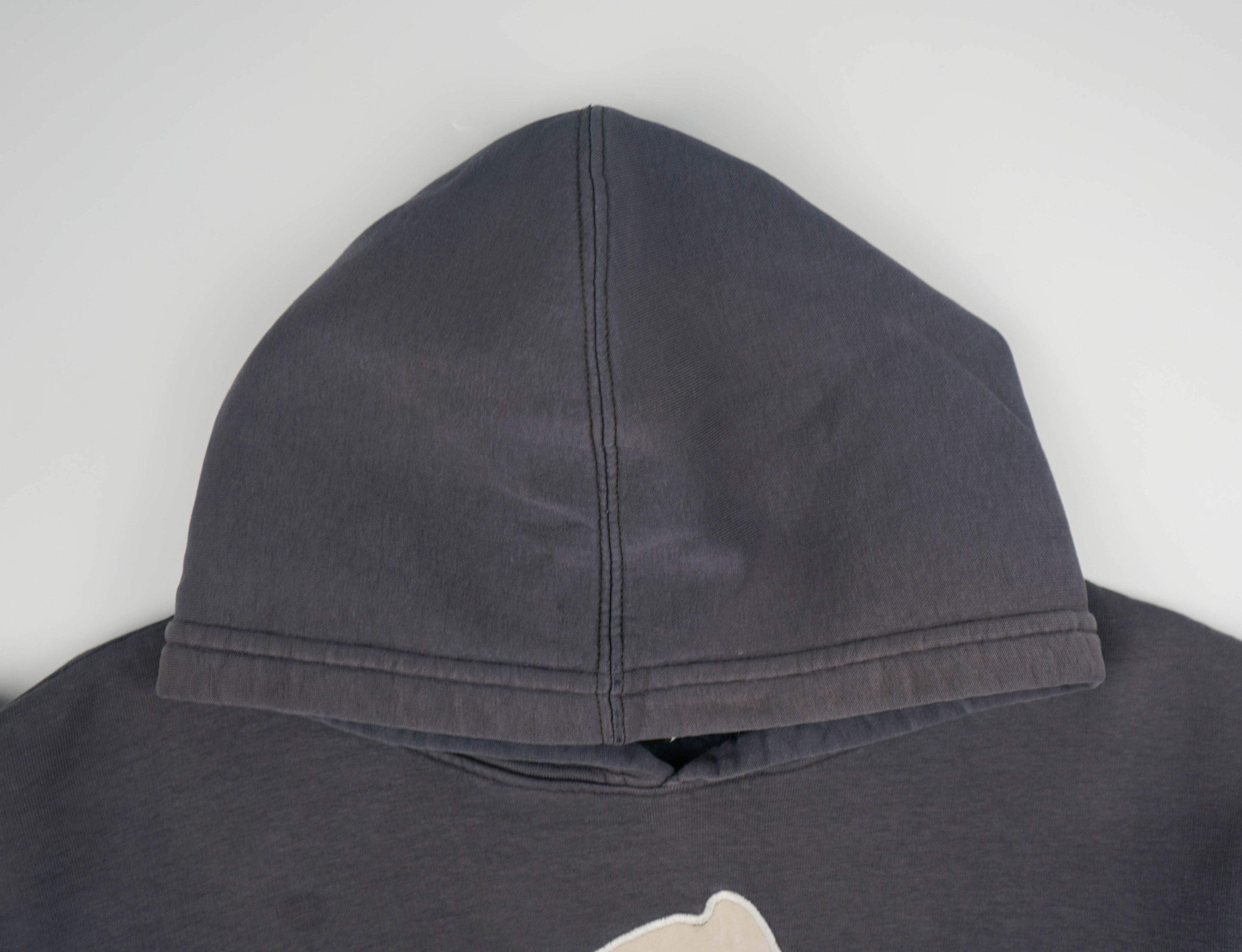 Santa Cruz Skateboards × Vintage Vintage 1990s Blind Hoodie Distressed Size US S / EU 44-46 / 1 - 9 Thumbnail