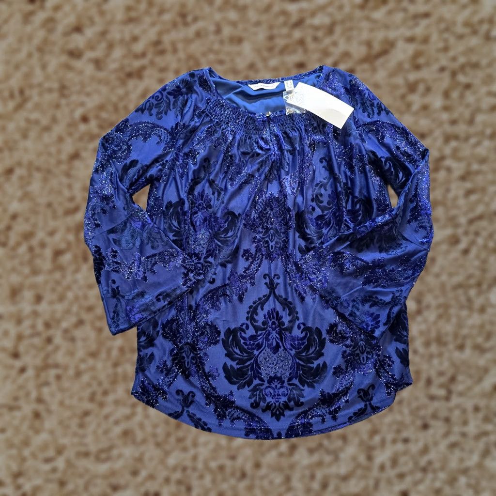 Isaac Mizrahi Isaac Mizrahi Top Womens Size S Blue Floral Shimmer Velour Holiday Classic Size S / US 4 / IT 40 - 1 Thumbnail