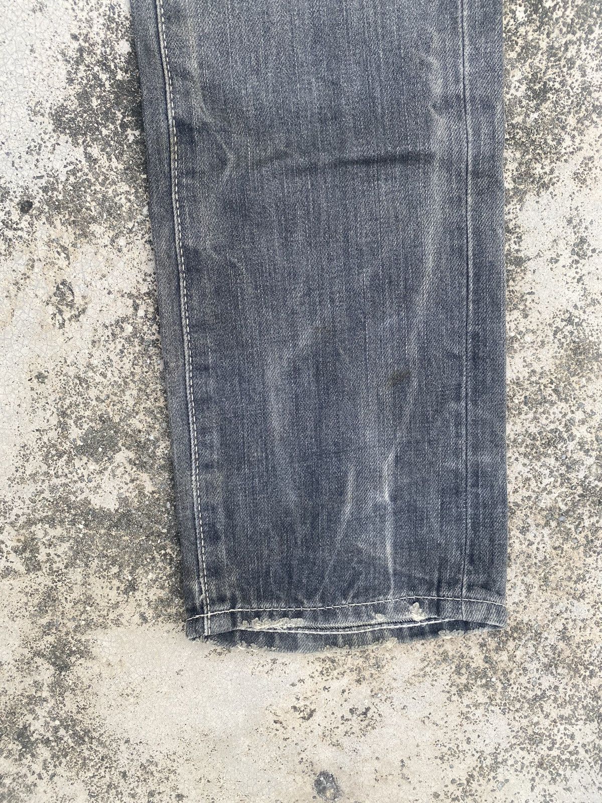 If Six Was Nine × Vanquish Vanquish Distressed Faded Claw Mark Denim Jeans Size US 30 / EU 46 - 11 Thumbnail