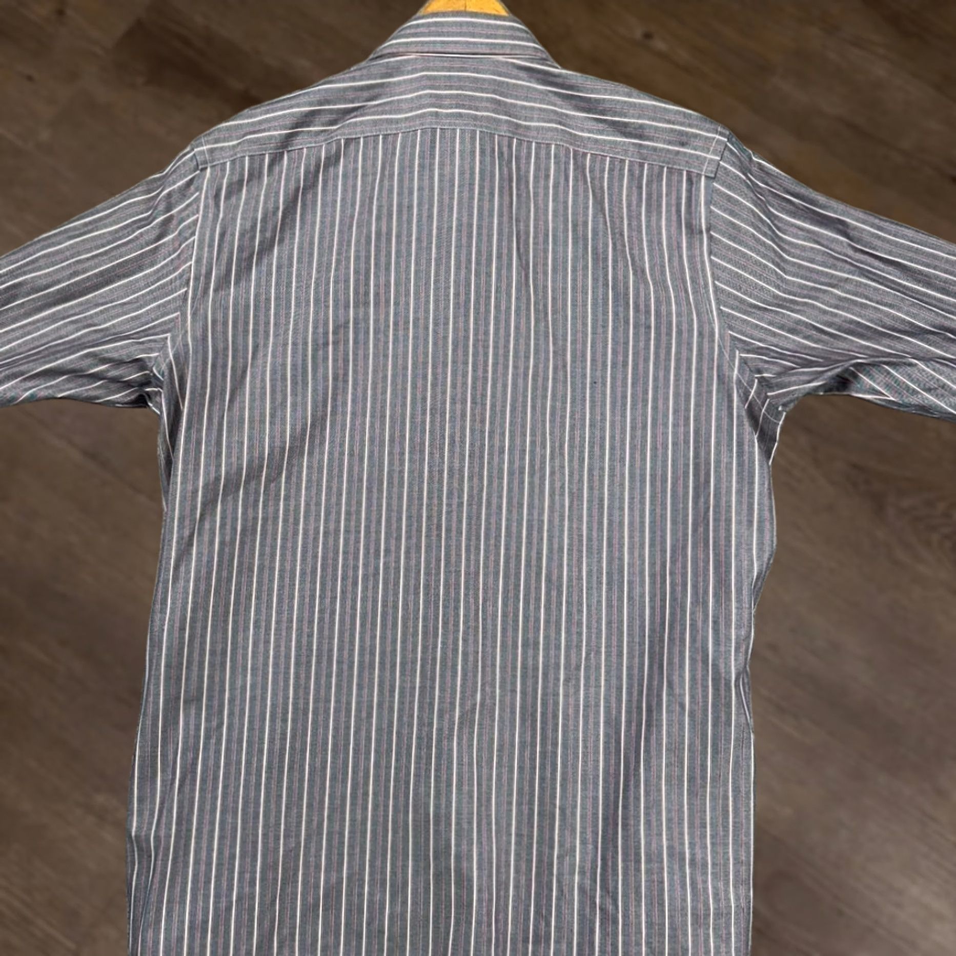 Banana Republic VINTAGE Banana Republic Shirt Men 16-16.5 Large Gray Red Slim Fit Dress Stripe Button Up Size 46R - 1 Thumbnail