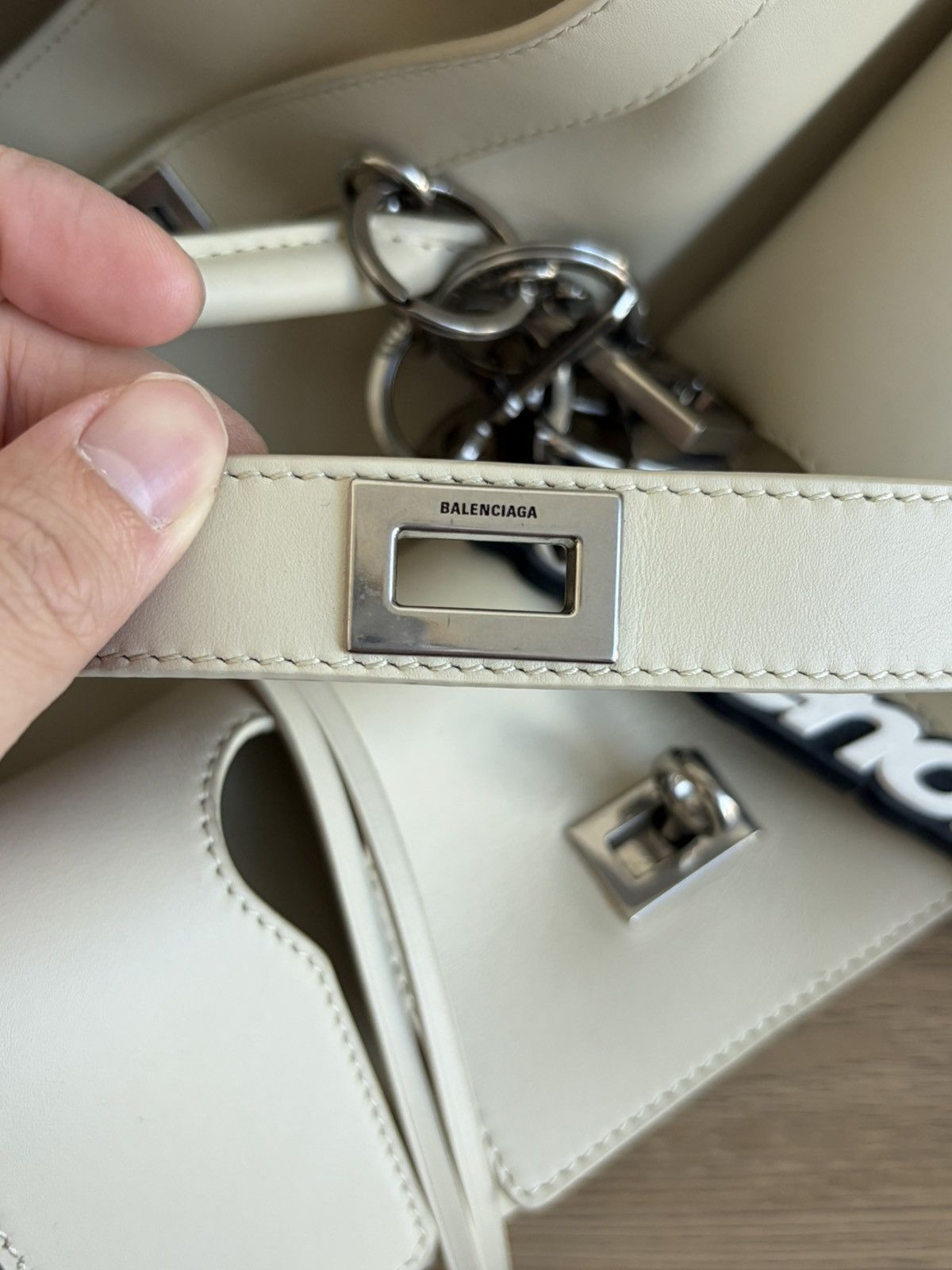 Balenciaga Balenciaga bel air M white Size ONE SIZE - 3 Thumbnail