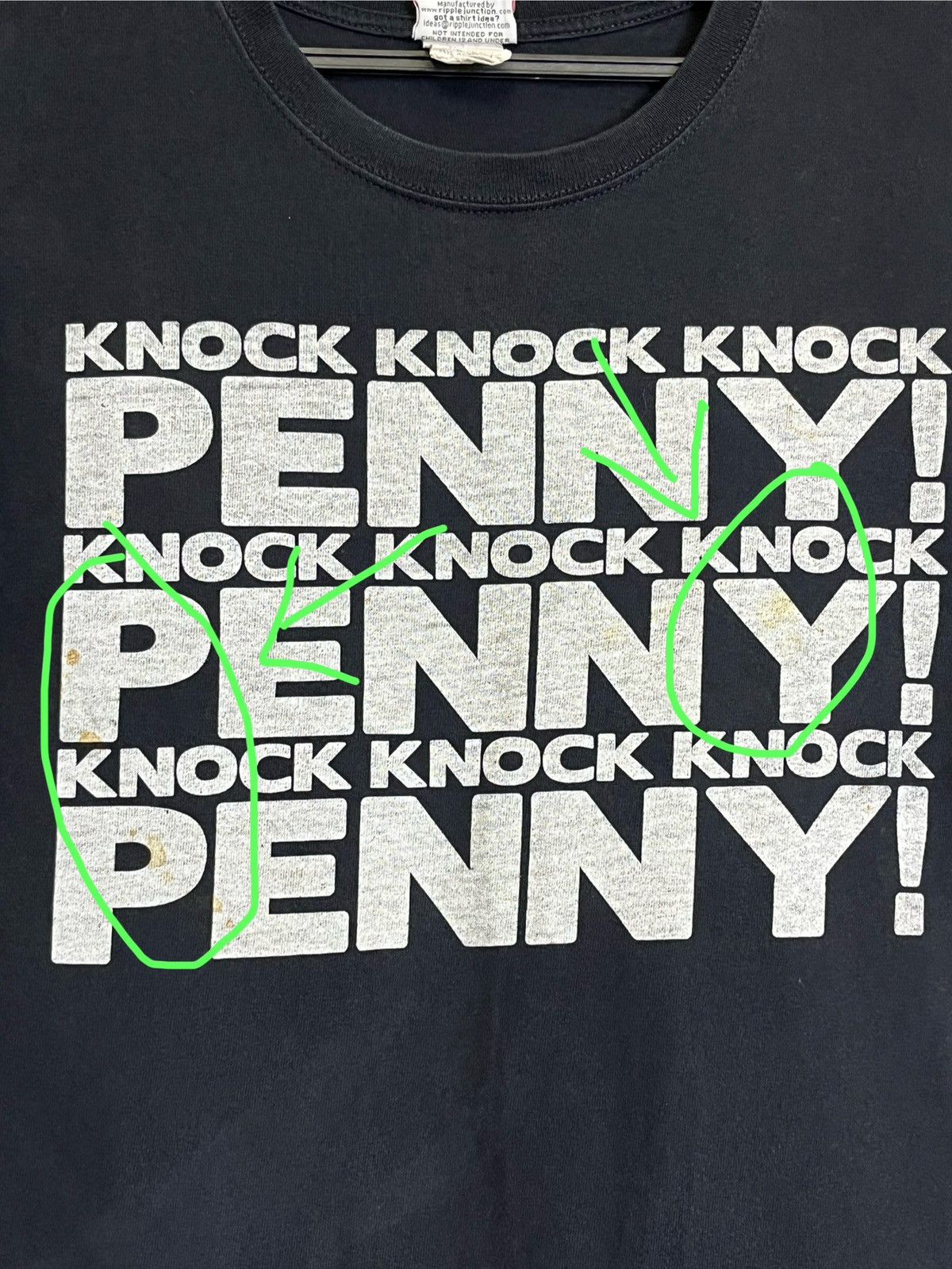 Vintage VINTAGE KNOCK KNOCK KNOCK PENNY THE BIGBANG THEORY T SHIRT Size US L / EU 52-54 / 3 - 10 Thumbnail