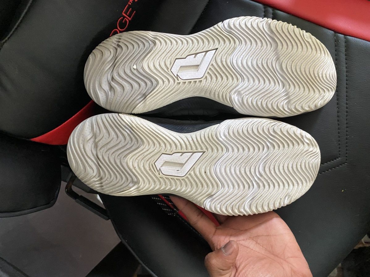 Adidas Adidas Dame 8 Size US 10 / EU 43 - 10 Thumbnail
