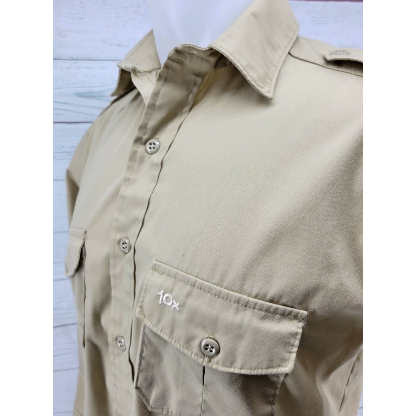 Vintage 10X Shirt Long Sleeve Tan Khaki Button-Front Canvas Polyester Beig​e Beige Casual Men Size L Vintage: No Mens Size US L / EU 52-54 / 3 - 3 Thumbnail