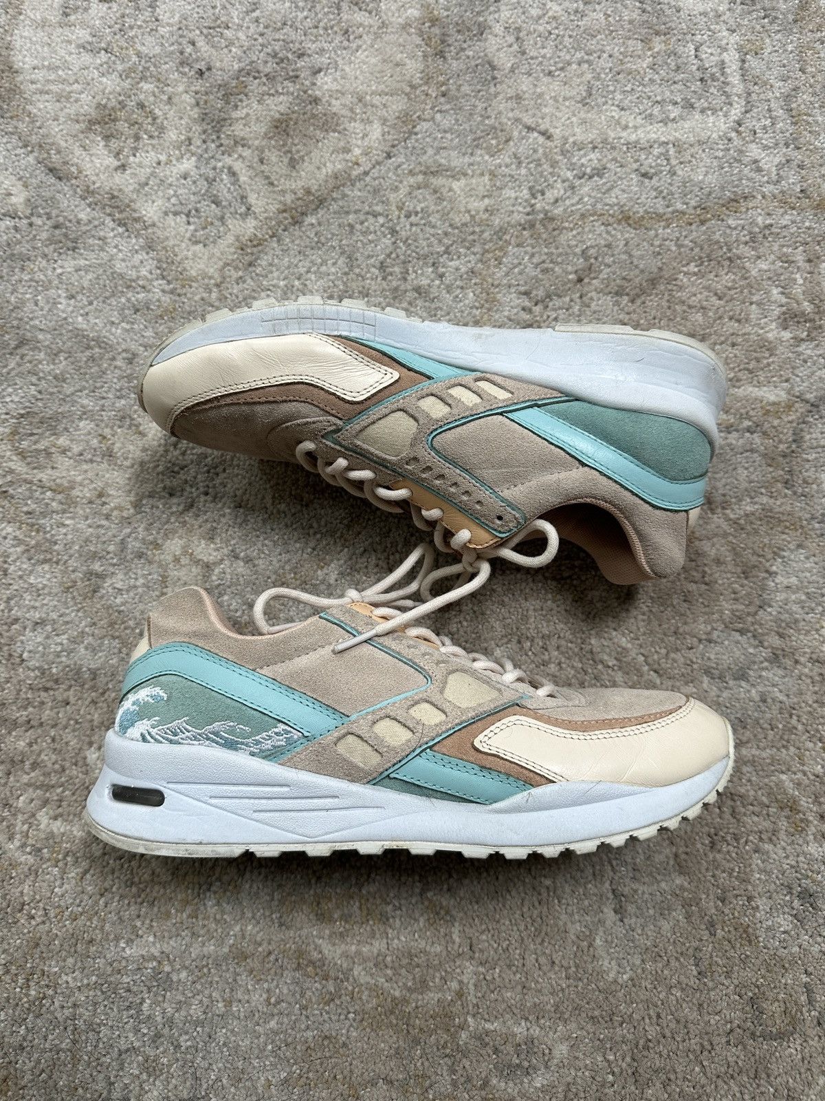 Pink Dolphin Pink Dolphin x Brooks Heritage Great Wave Sneakers Size US 8.5 / EU 41-42 - 2 Thumbnail