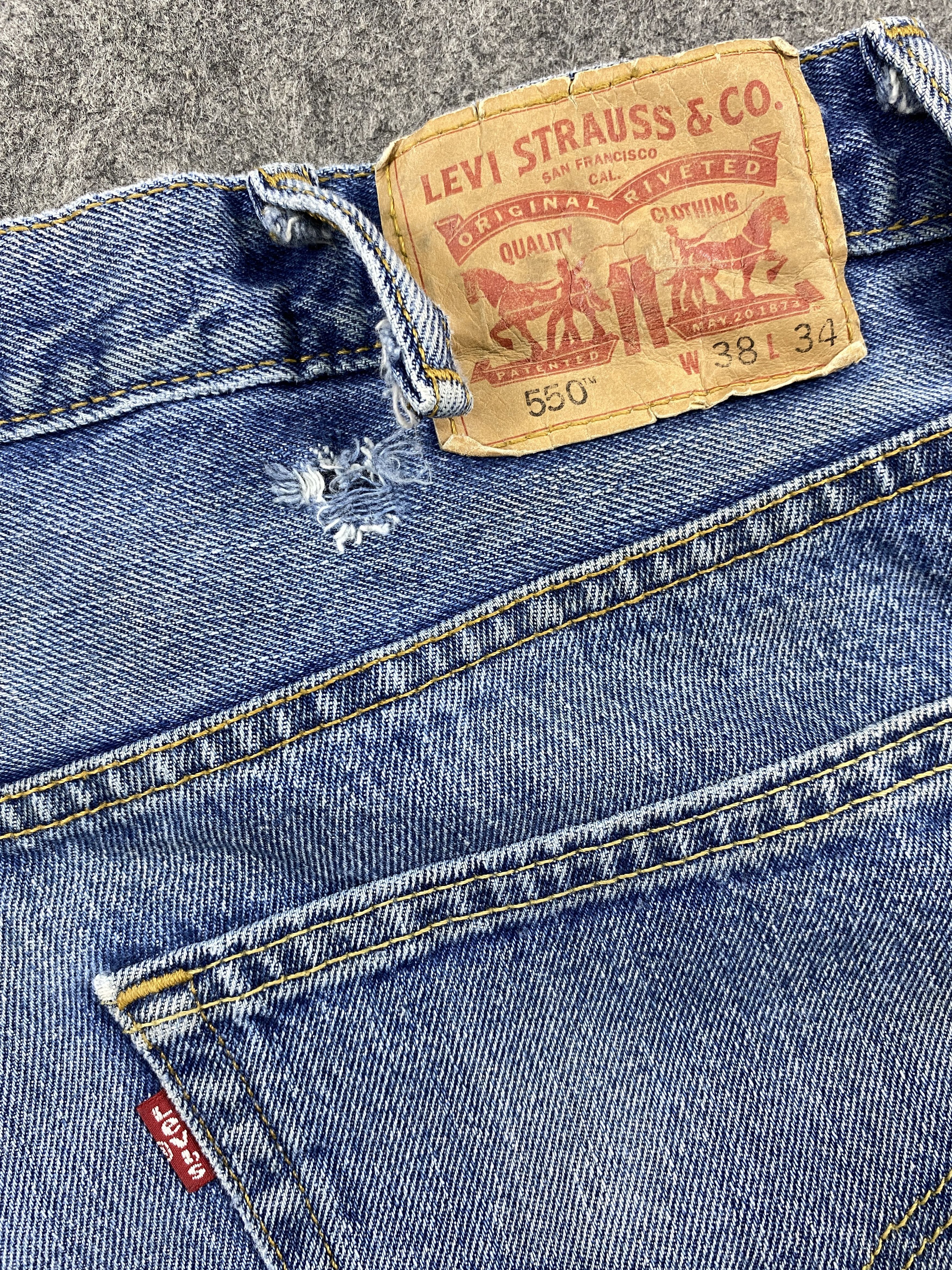 Levi's Blue Vintage Levi's 550 Jeans 38x33 Denim -JN1406 Size US 38 / EU 54 - 10 Thumbnail