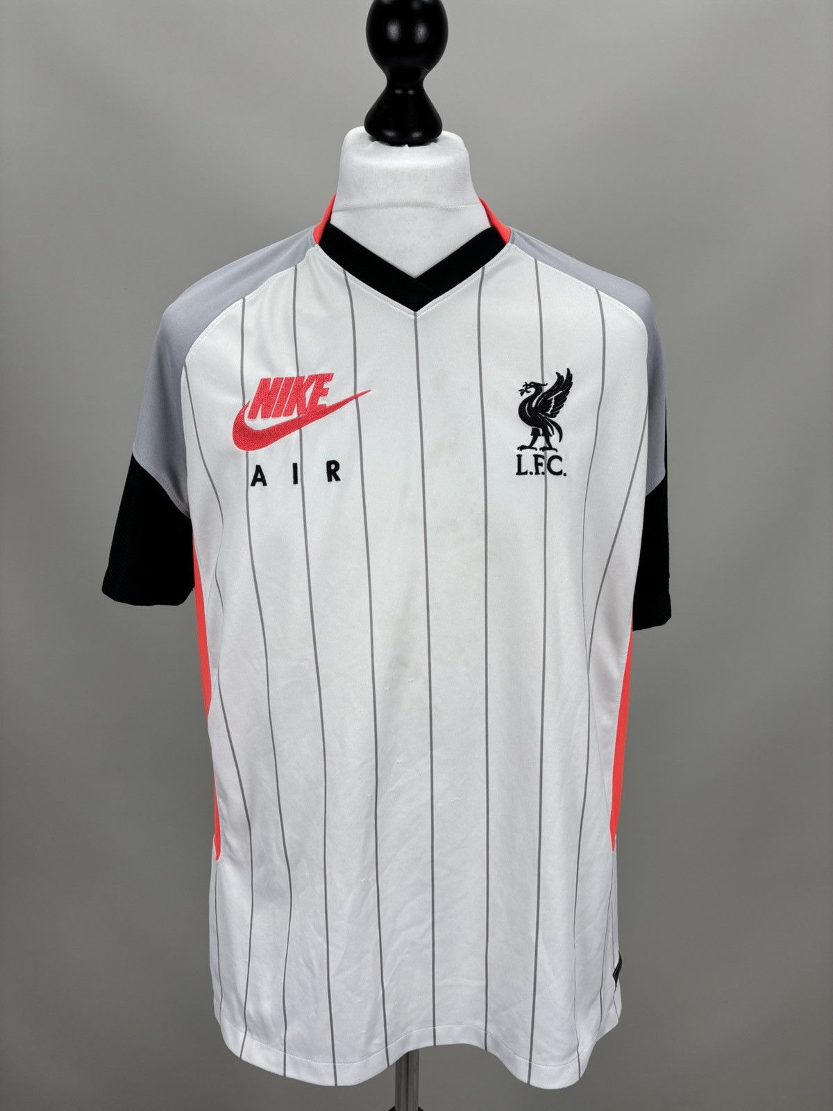 Nike Mens t shirt jersey Nike Liverpool 2020/2021 Size XL Size US XL / EU 56 / 4 - 2 Thumbnail