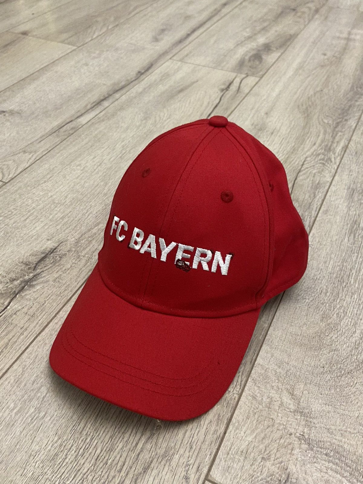 Vintage FC Bayern Munich München Vintage Hat Cap Football Rare Size ONE SIZE - 1 Thumbnail