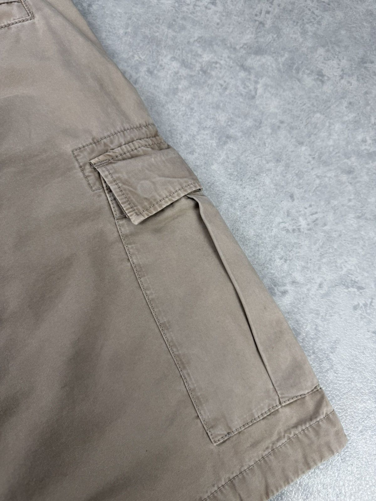 Stone Island Stone Island Cargo Shorts Beige Size W30 Size US 30 / EU 46 - 18 Thumbnail