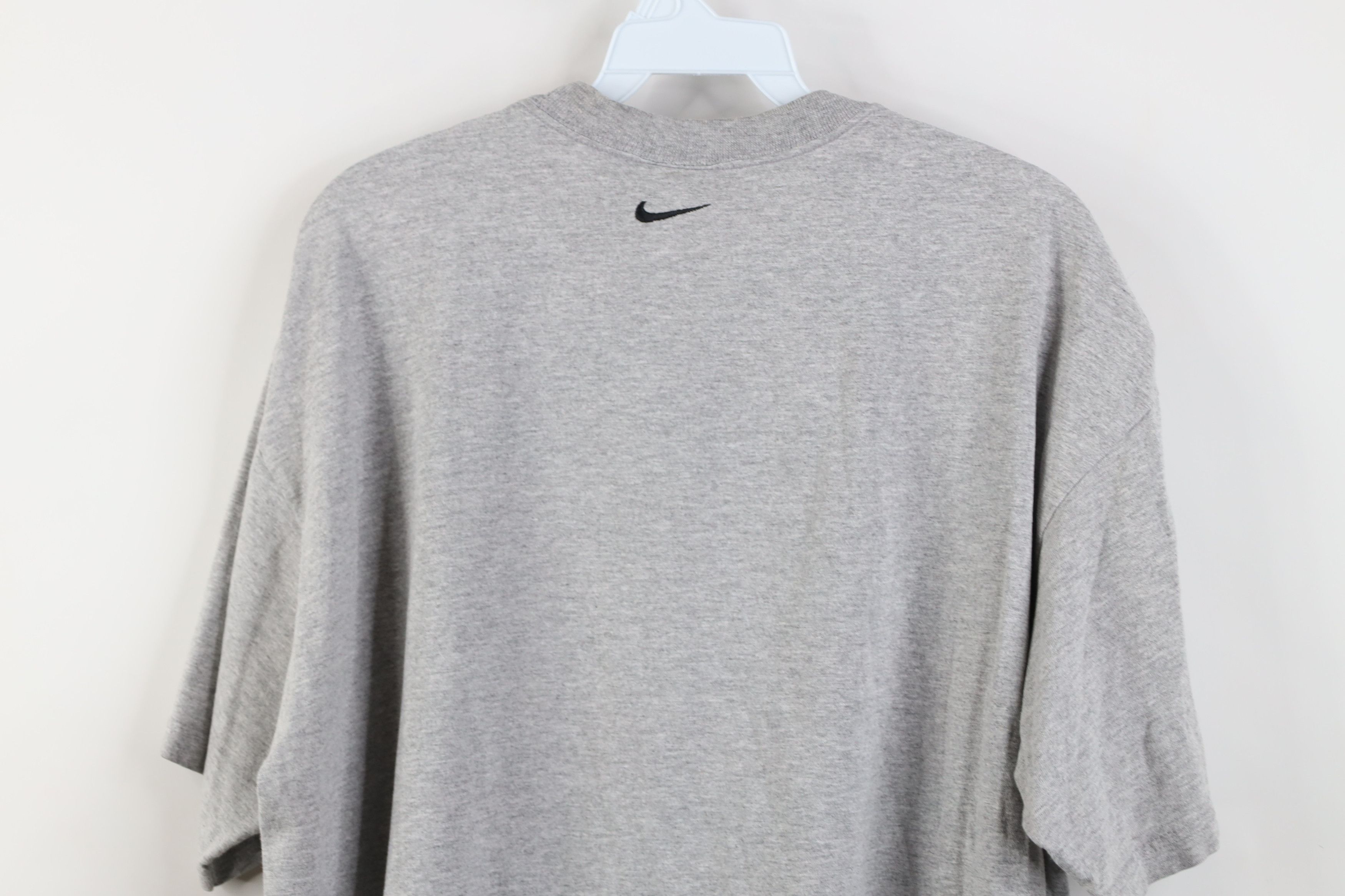 Nike Vintage Nike Mini Swoosh Youngstown State Basketball T-Shirt Size US L / EU 52-54 / 3 - 13 Thumbnail