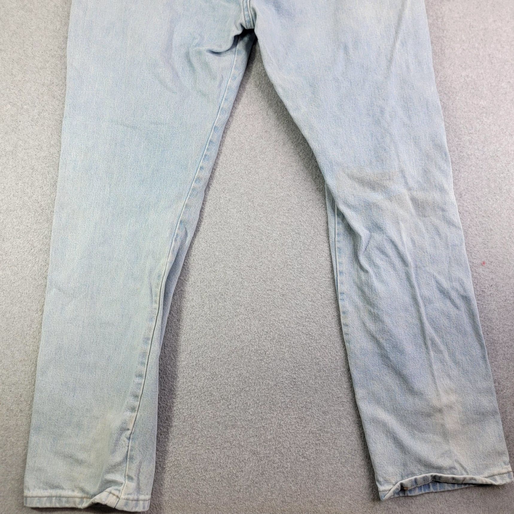 Wrangler Wrangler Jeans Men 40x32 Light Wash Blue Regular Fit Straight Leg Denim Pants Size US 40 / EU 56 - 7 Thumbnail
