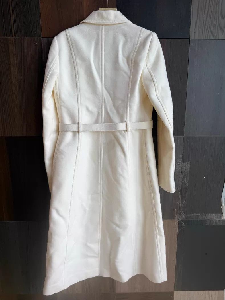 Valentino Valentino Long off-white coat Size XS / US 0-2 / IT 36-38 - 2 Thumbnail