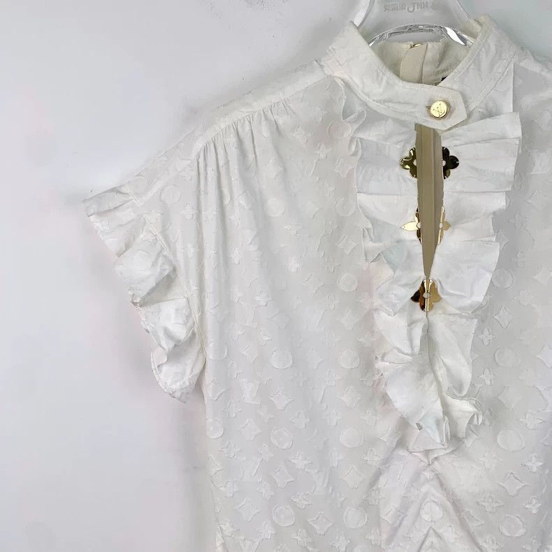 Louis Vuitton Louis Vuitton White logo embossed full-print cotton lace s Size XS / US 0-2 / IT 36-38 - 3 Thumbnail