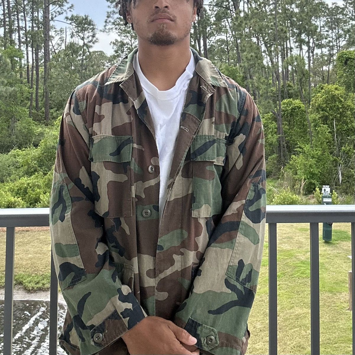 Vintage Woodland Camo Military Jacket – Size Large Size US L / EU 52-54 / 3 - 1 Thumbnail