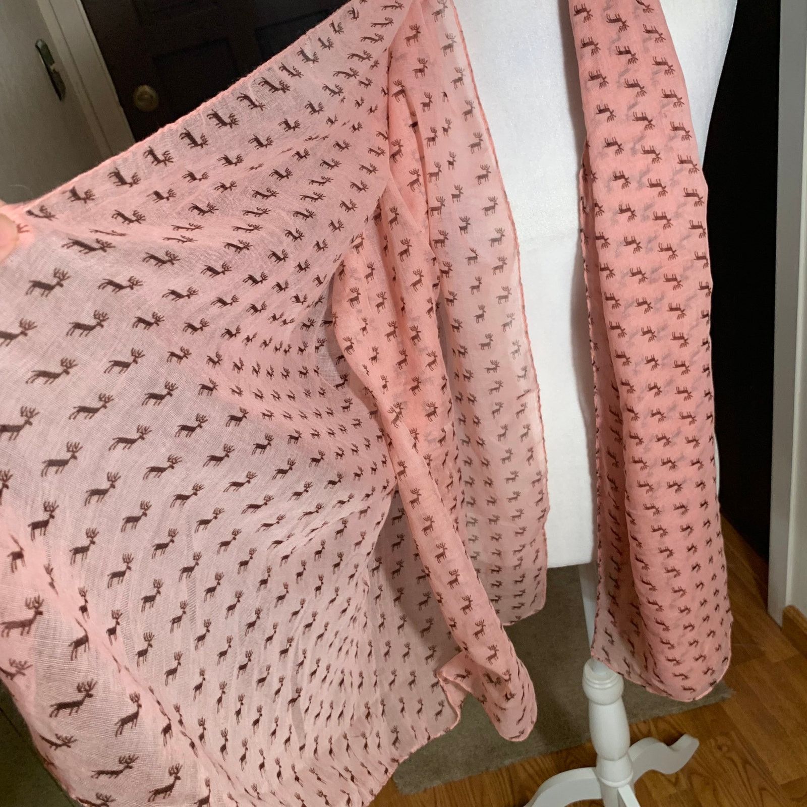 Other Women's Scarves & Wraps Pink Color Size ONE SIZE - 2 Thumbnail