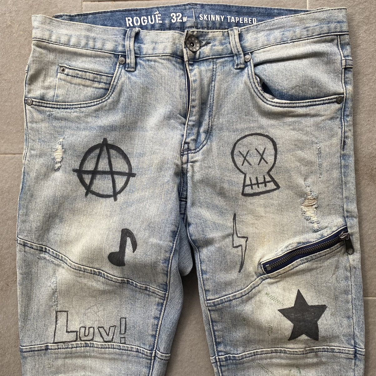 Rogue Rogue distressed custom skinny tapered Size US 32 / EU 48 - 2 Thumbnail