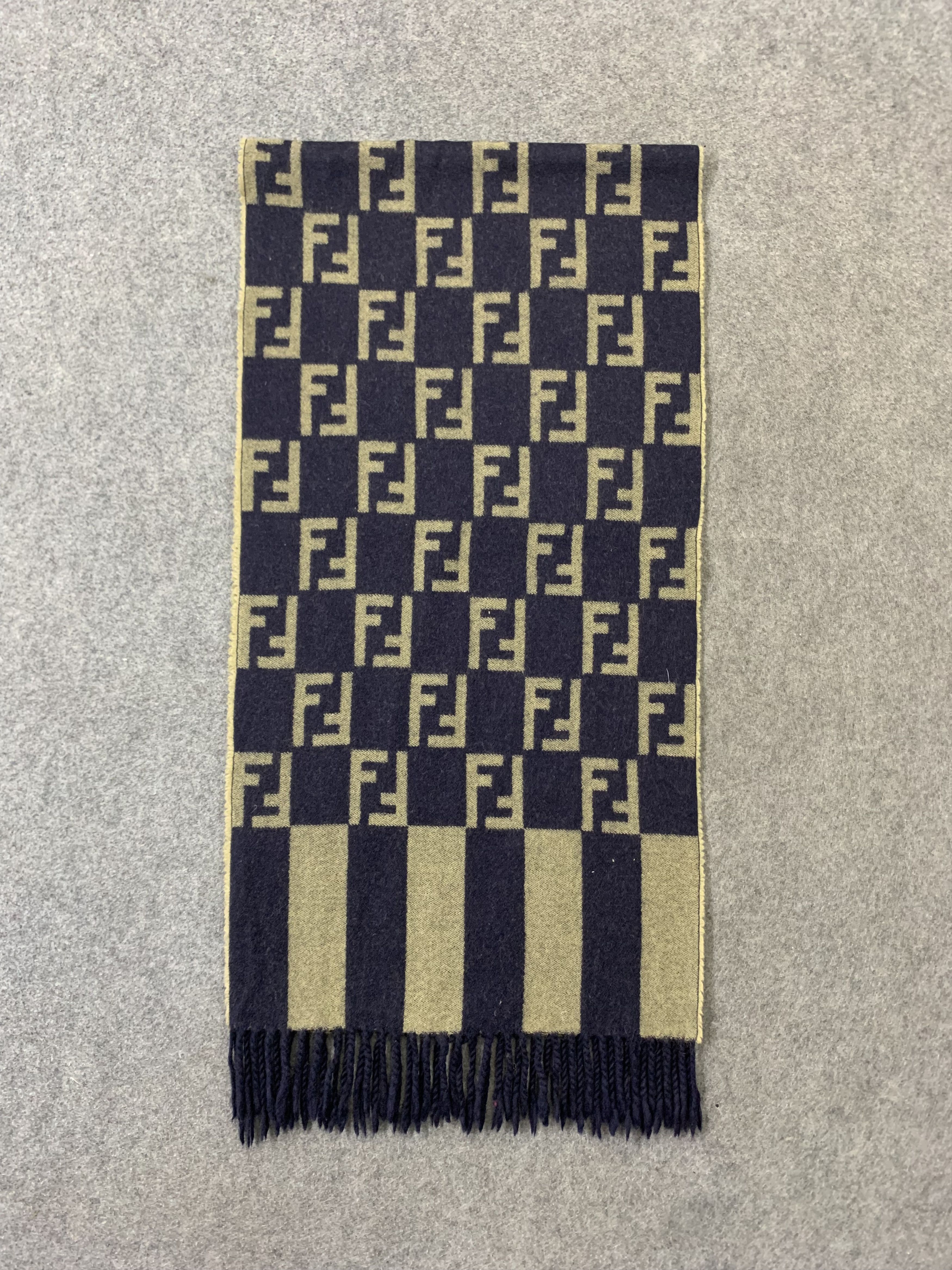 Fendi Fendi Scarf Wool Muffler Neck Wrap BL9325 Size ONE SIZE - 3 Thumbnail
